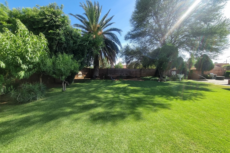 4 Bedroom Property for Sale in Neserhof North West